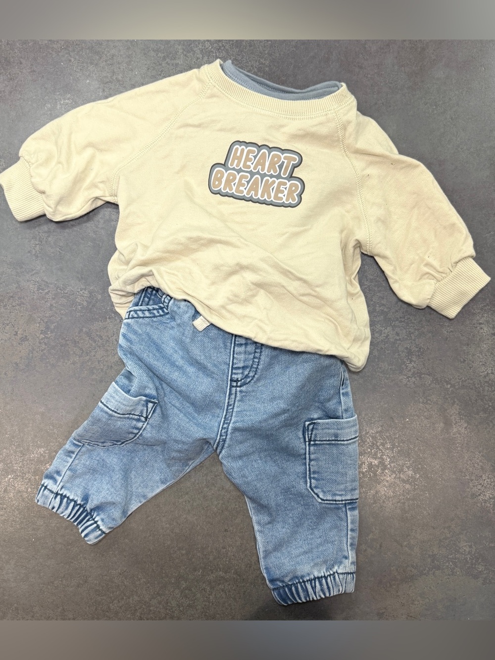 Cotton On Baby 3-6M Outfit Heart Breaker 3-Piece Set Sweatshirt Jogger Onesie
